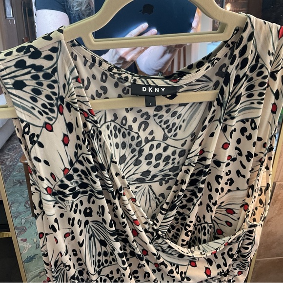 DKNY Black and White Patterned Blouse - Picture 2 of 4